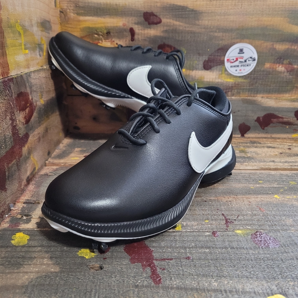 Nike Women's Black and White Golf Shoes